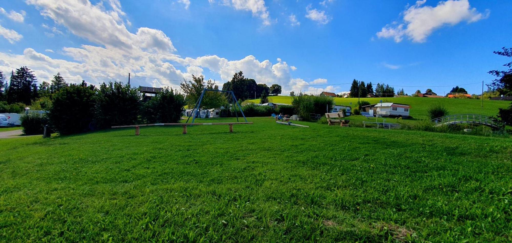 Terrassen-Camping Am Richterbichl รอทเทนบูค ภายนอก รูปภาพ